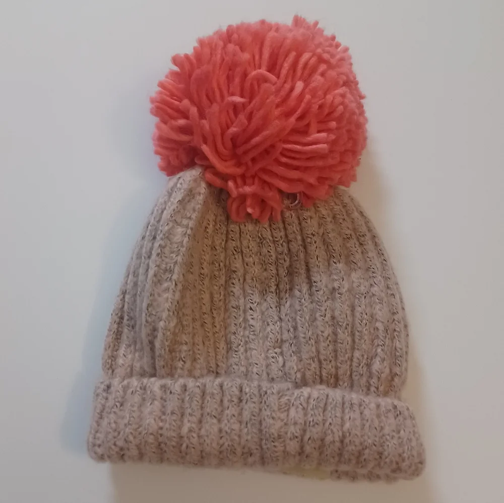 NWT Maurices Pink Knit Pom Beanie with Coral Pom